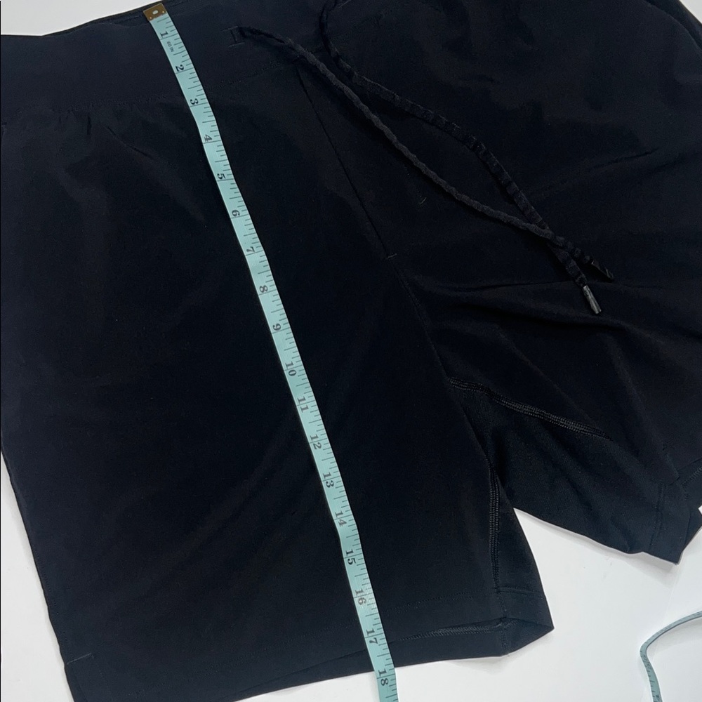 lululemon athletica Black High Waist Shorts Women’s size large - Picture 9 of 9